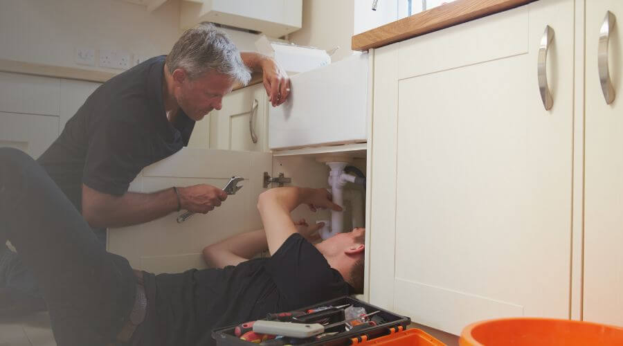 Professional burst pipe repair services in La Coste, TX